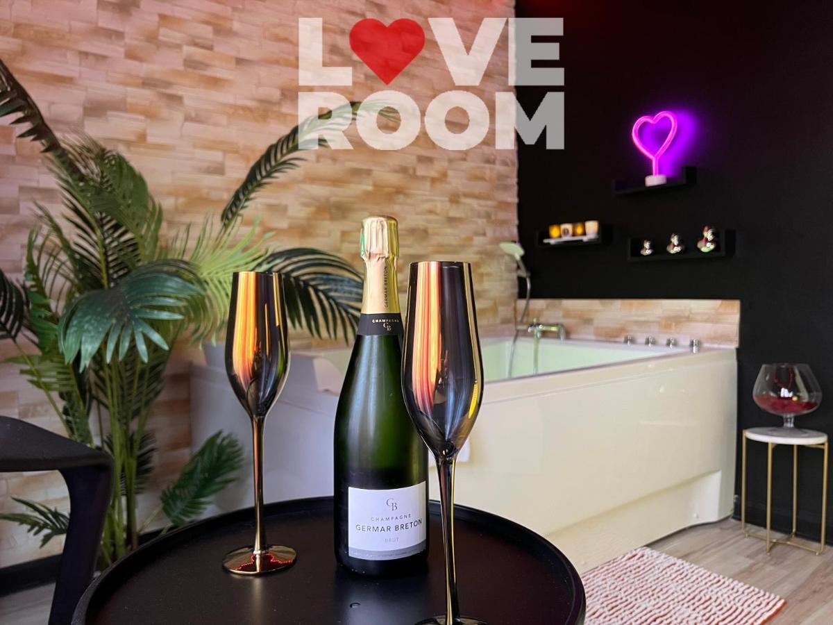 Love Room Ou Pas ! Chamalieres Exterior photo